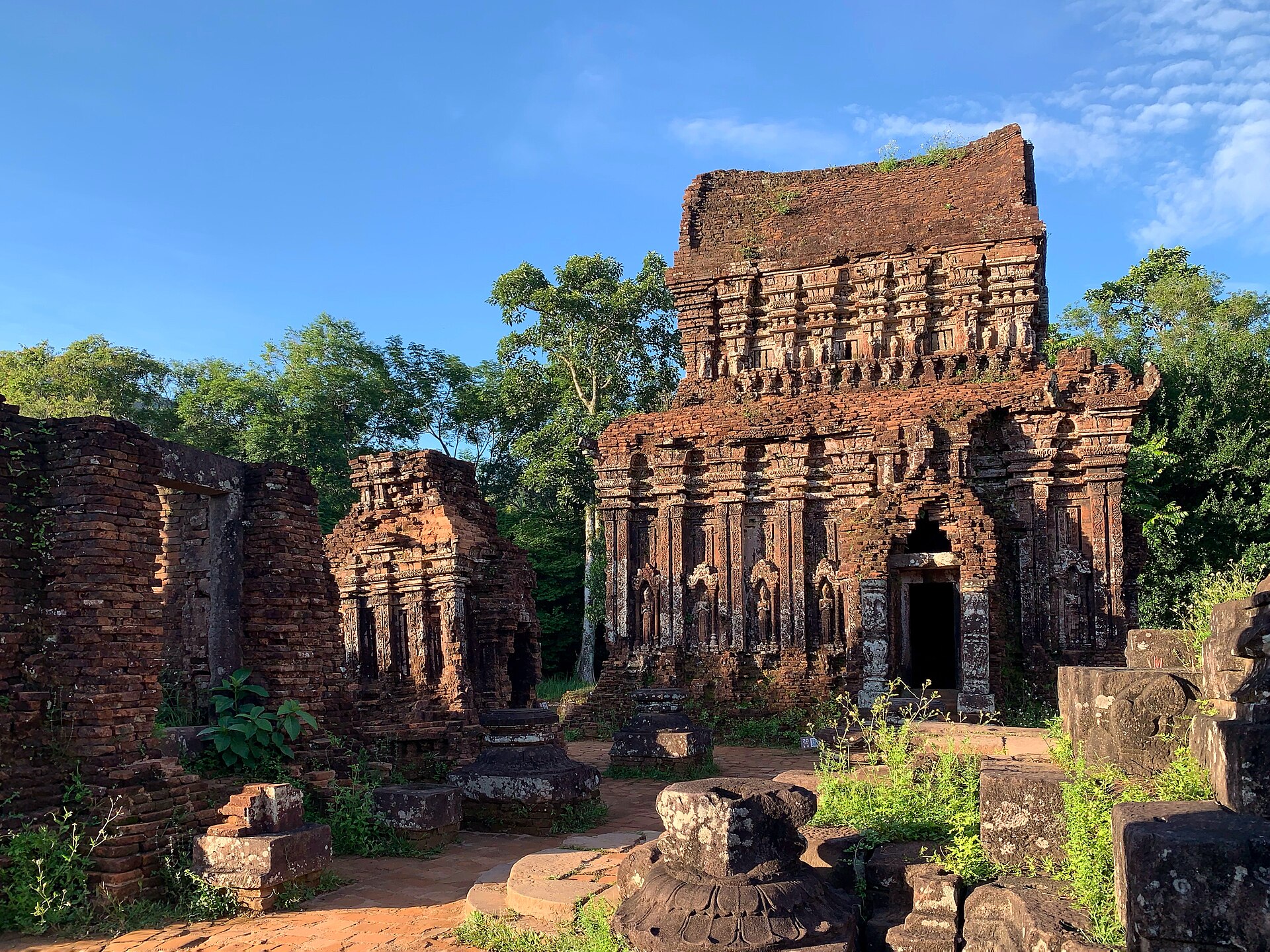 Thung lũng Mỹ Sơn nhìn từ trên cao